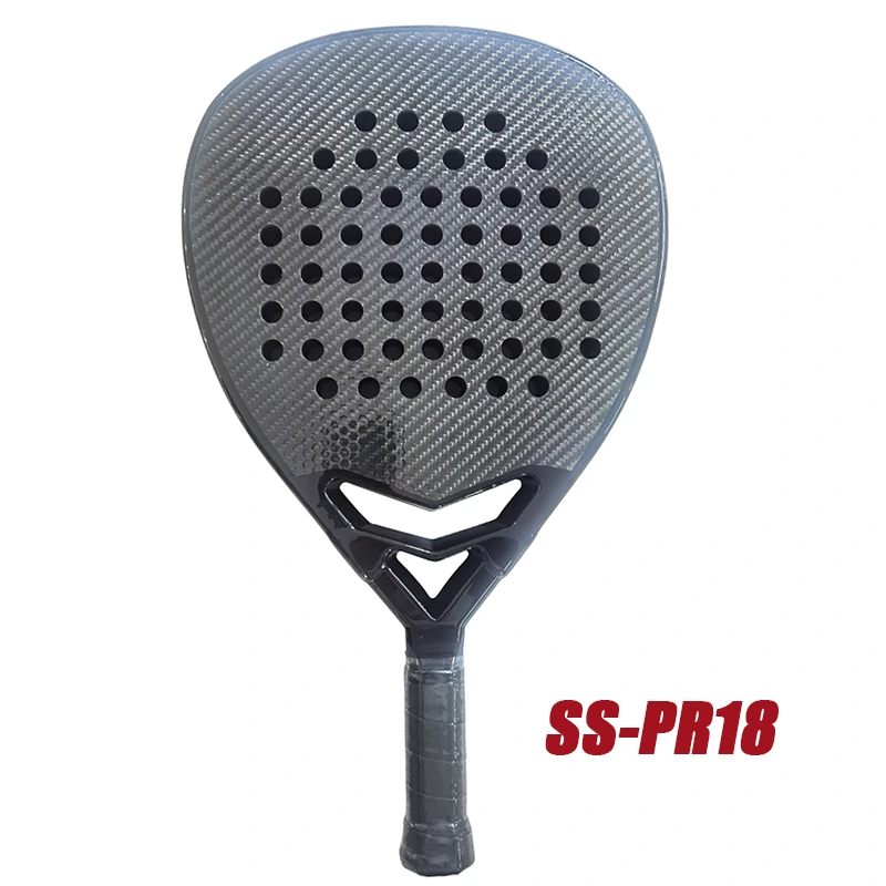 Những lợi thế của cây vợt squash carbon so với cây vợt thông thường là gì?